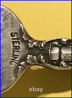 Beautifully detailed 8 SCENES OF NEW YORK Vintage Sterling Souvenir Fork