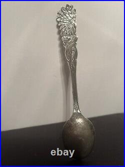 Souvenir Spoon Native American Indian Milwaukee City Hall Sterling Silver. 925